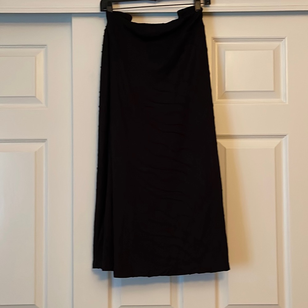 Black skirt and a 2X